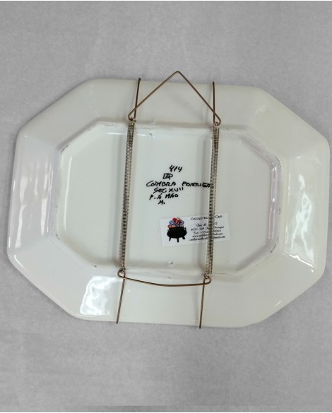 "Spider" Wire Holder to Hang Dishes on Walls